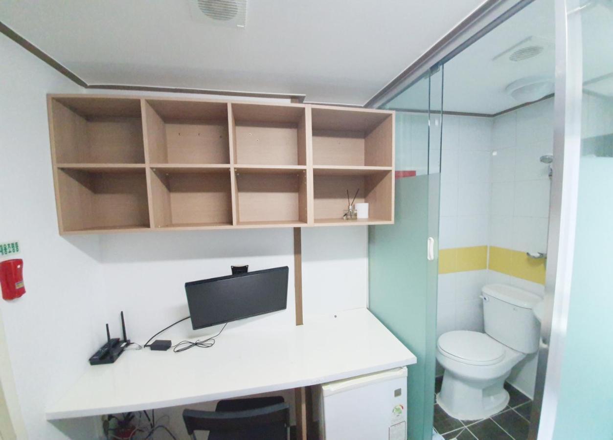 Apgujeong Home Сеул Экстерьер фото